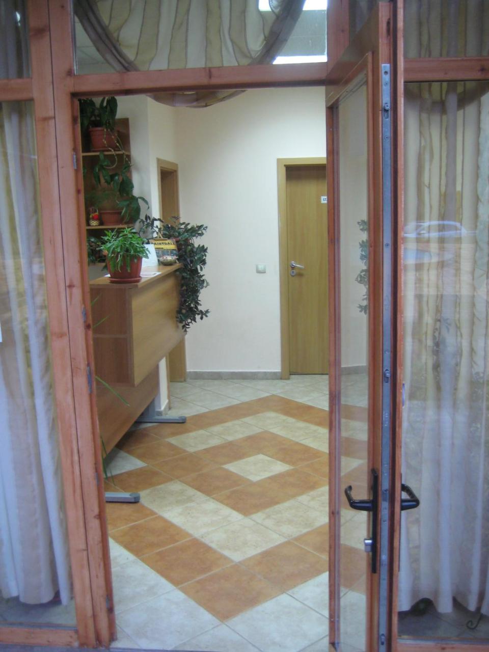 Hotel Restaurant Popini Laki Jagodina Exteriör bild